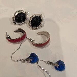 Women's Black Oval Silver-Trim Clip Earrings